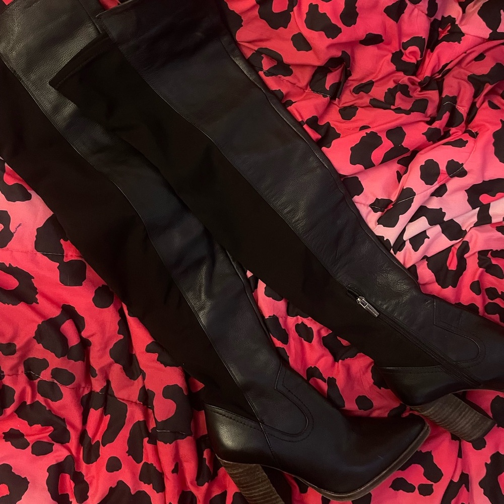 Vince Camuto Elegant Black Women's Knee-High Boots